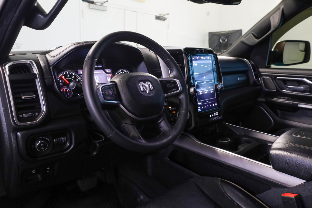 RAM 1500 Laramie 4x4 Crew Cab 5'7" Box 2022