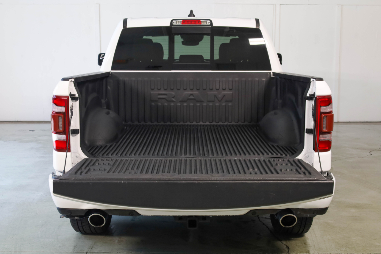 RAM 1500 Laramie 4x4 Crew Cab 5'7" Box 2022