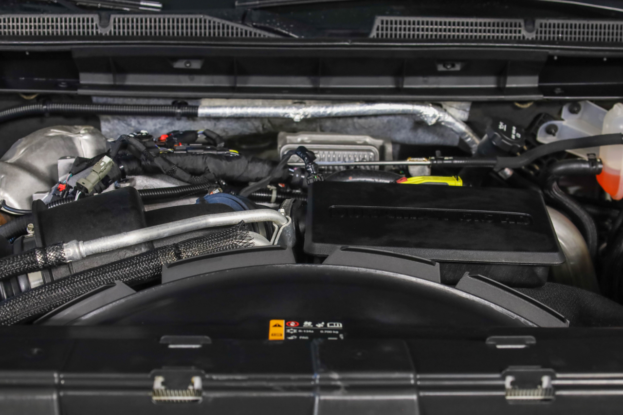 GMC Sierra 2500HD 4WD Crew Cab 159" Denali 2023