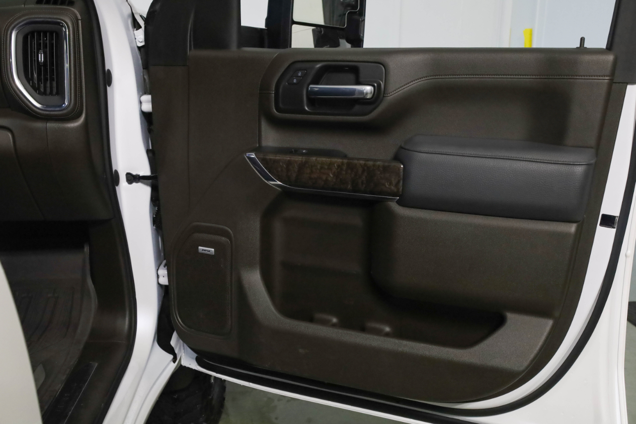 GMC Sierra 2500HD 4WD Crew Cab 159" Denali 2023