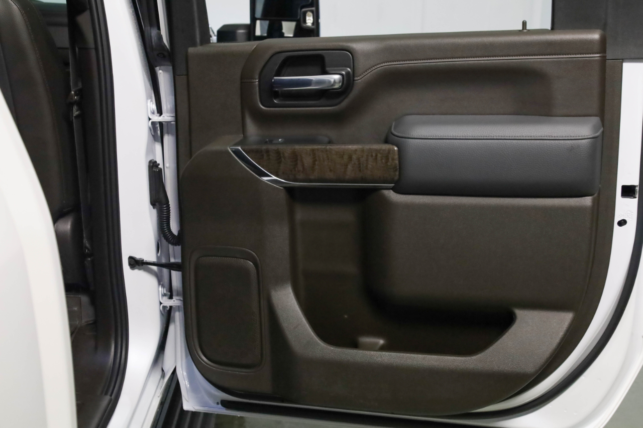 GMC Sierra 2500HD 4WD Crew Cab 159" Denali 2023