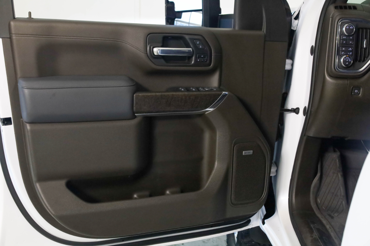 GMC Sierra 2500HD 4WD Crew Cab 159" Denali 2023