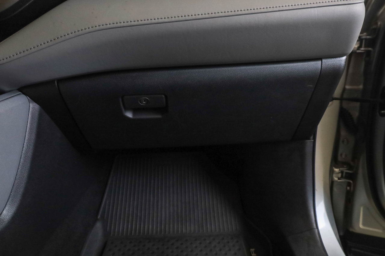 Toyota Highlander LE AWD (Natl) 2020