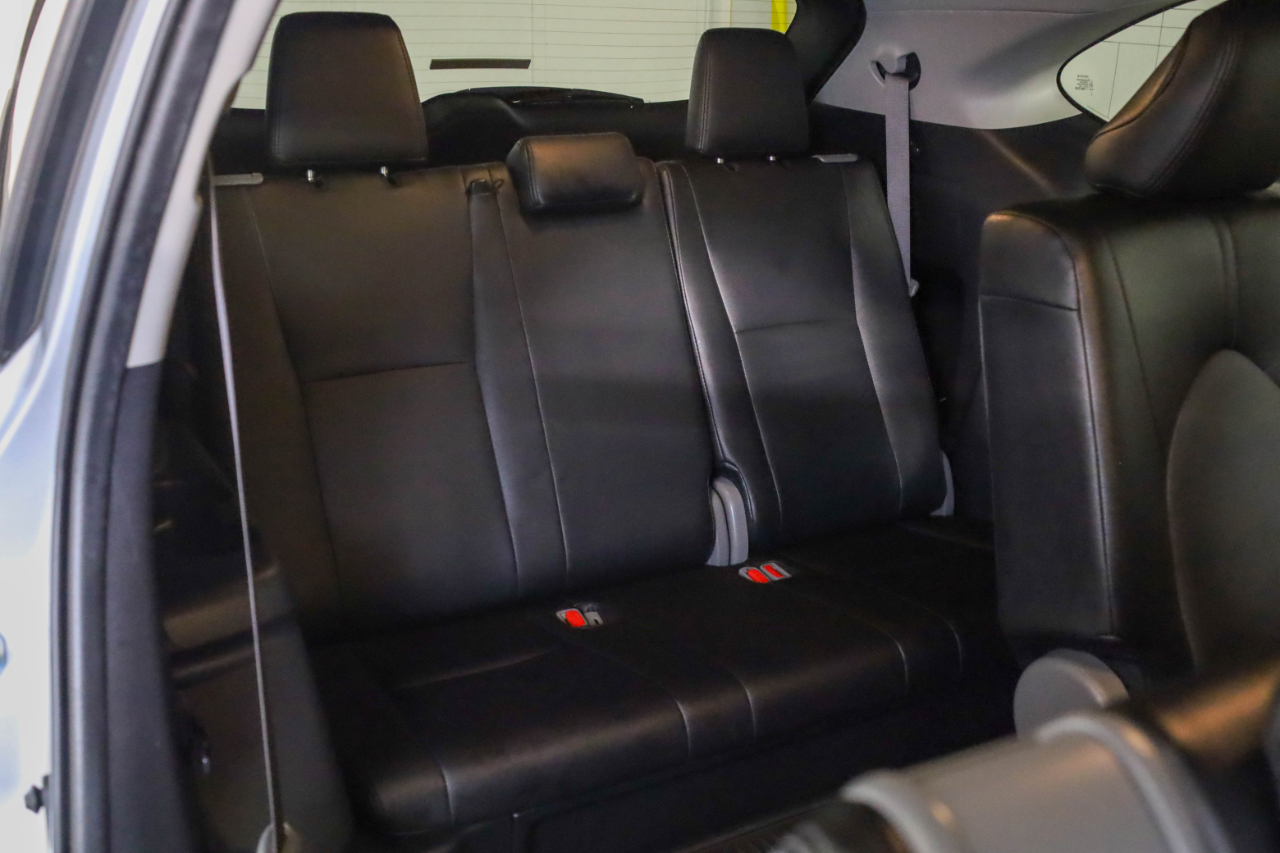 Toyota Highlander LE AWD (Natl) 2020