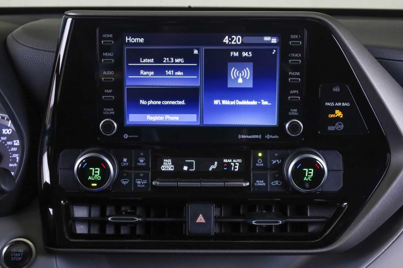 Toyota Highlander LE AWD (Natl) 2020