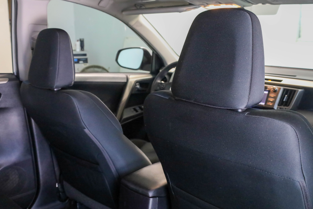 Toyota RAV4 FWD 4dr XLE (Natl) 2015