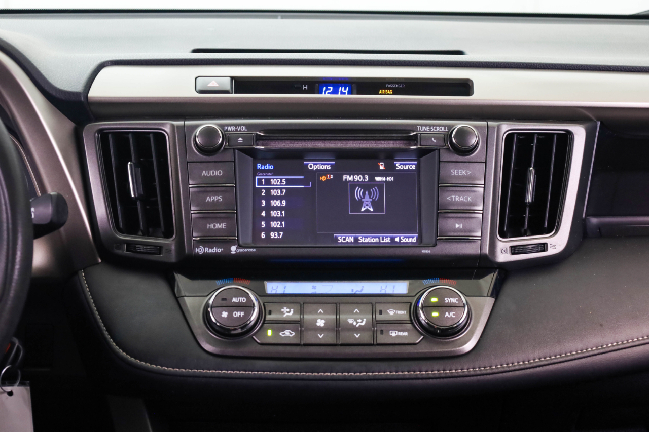 Toyota RAV4 FWD 4dr XLE (Natl) 2015