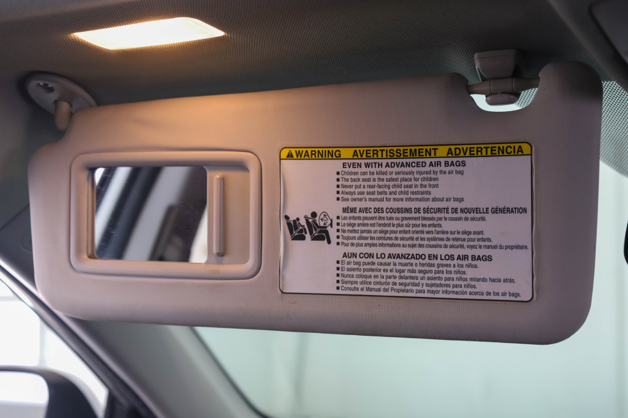 Toyota RAV4 FWD 4dr XLE (Natl) 2015