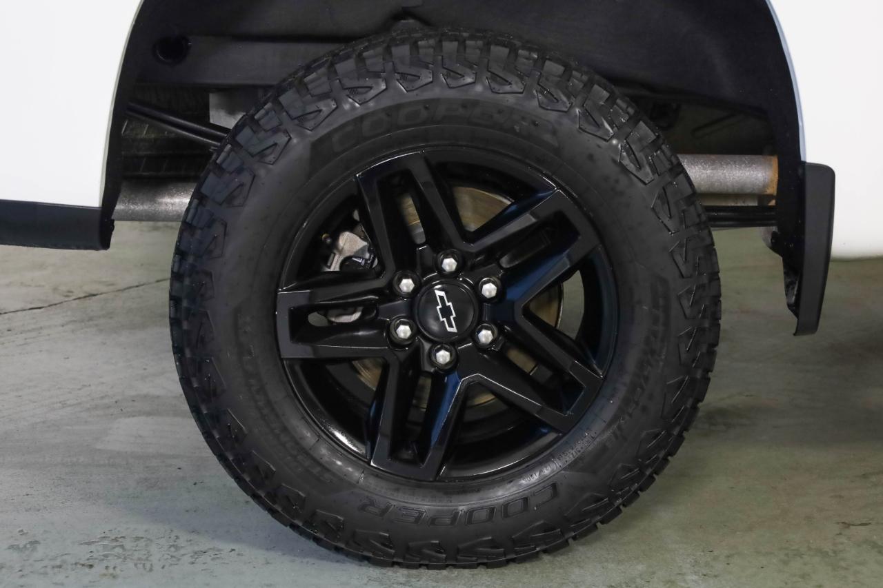 Chevrolet Silverado 1500 4WD Crew Cab 147" LT Trail Boss 2023
