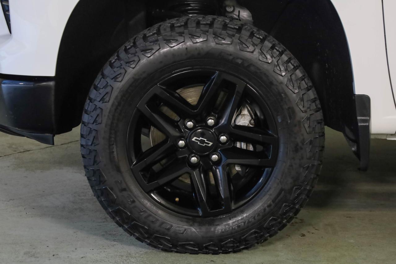 Chevrolet Silverado 1500 4WD Crew Cab 147" LT Trail Boss 2023