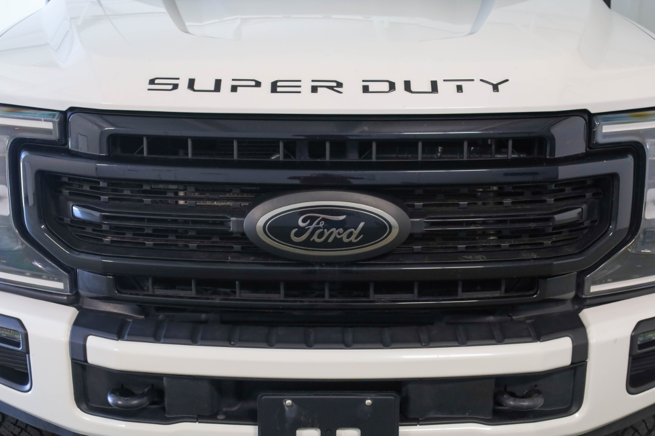 Ford Super Duty F-250 SRW Lariat 4WD Crew Cab 8' Box 2022