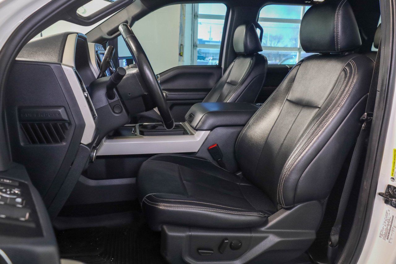 Ford Super Duty F-250 SRW Lariat 4WD Crew Cab 8' Box 2022