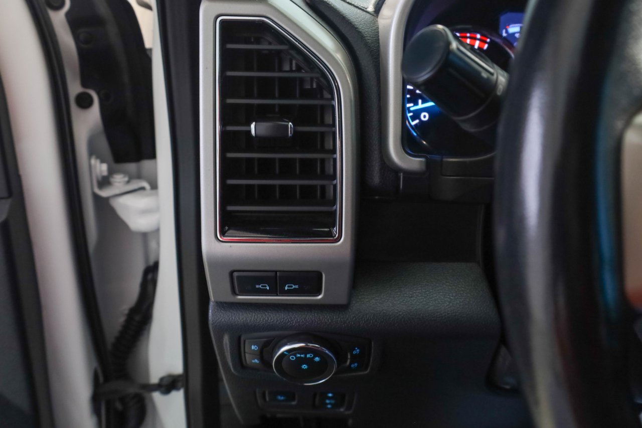 Ford Super Duty F-250 SRW Lariat 4WD Crew Cab 8' Box 2022