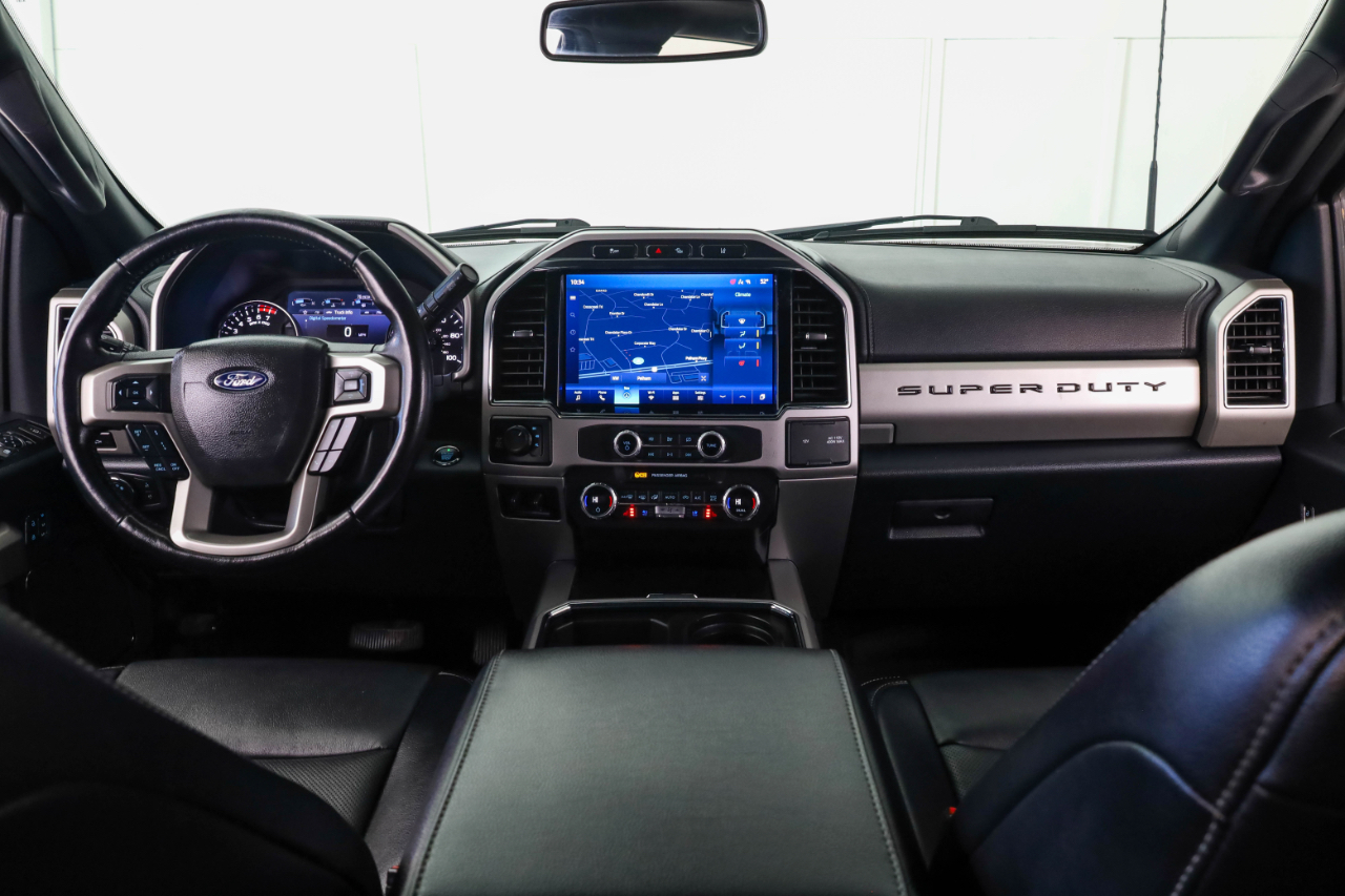Ford Super Duty F-250 SRW Lariat 4WD Crew Cab 8' Box 2022