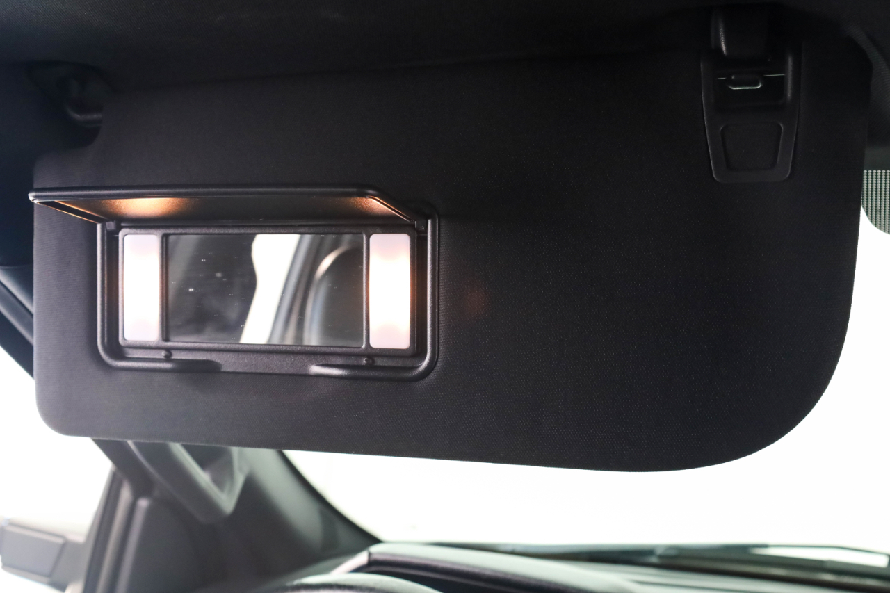 Ford Super Duty F-250 SRW Lariat 4WD Crew Cab 8' Box 2022