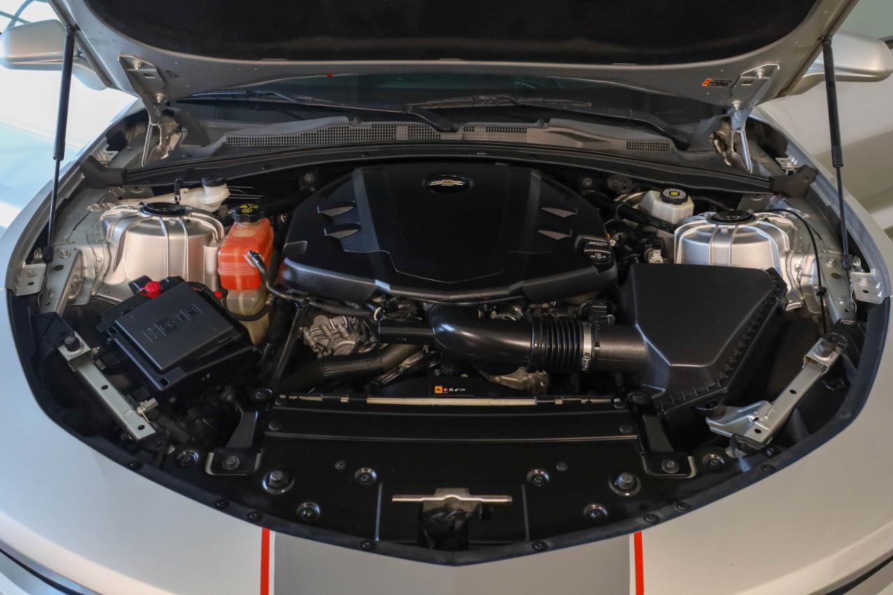 Chevrolet Camaro 2dr Cpe 2LT 2016