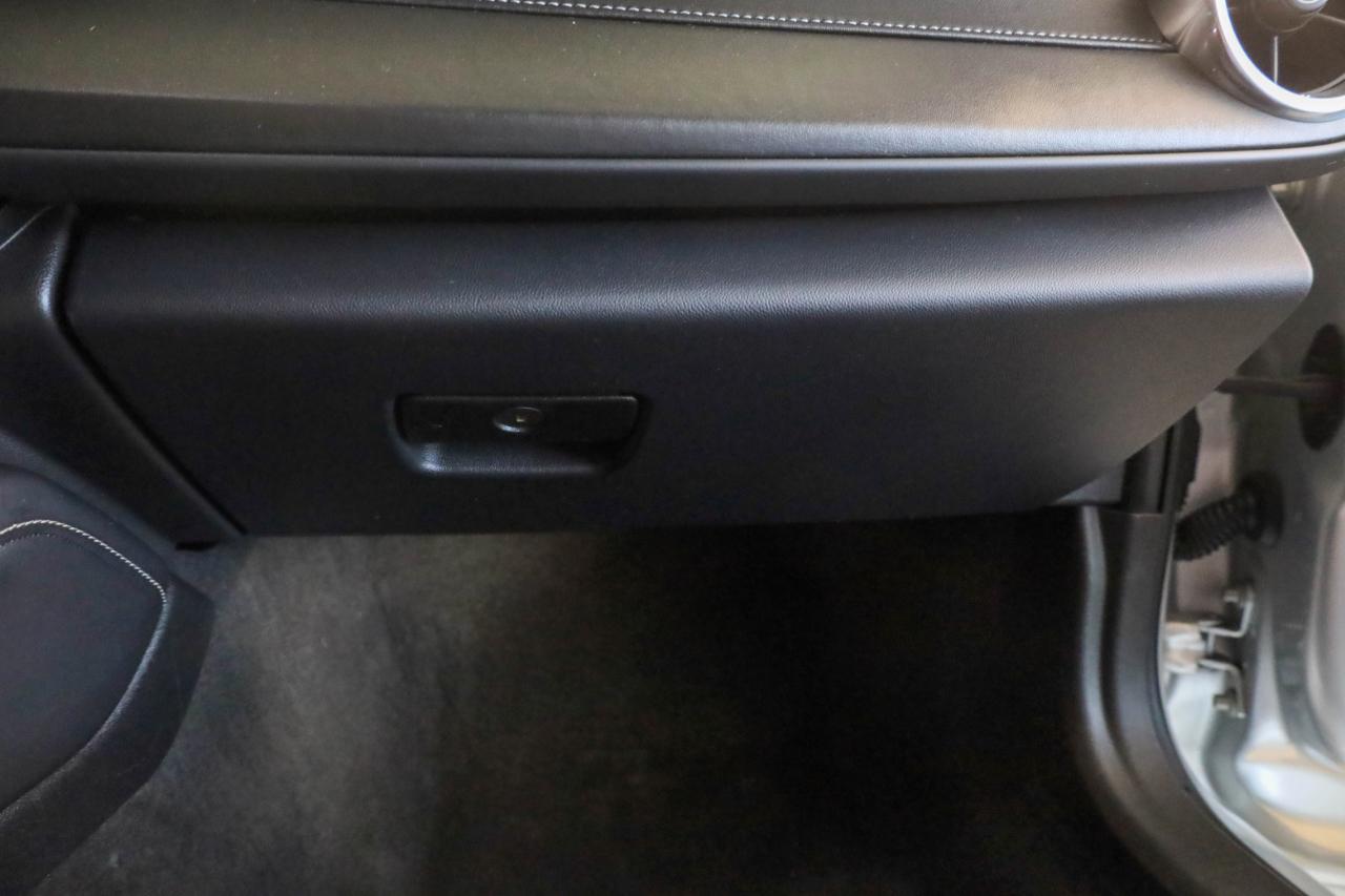 Chevrolet Camaro 2dr Cpe 2LT 2016