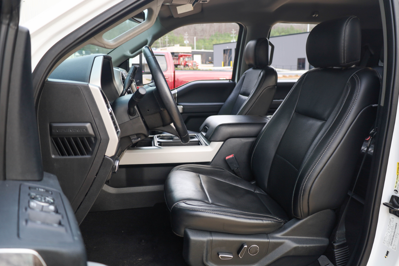 Ford Super Duty F-350 DRW Crew Cab 176" WB Lariat 4WD 2019