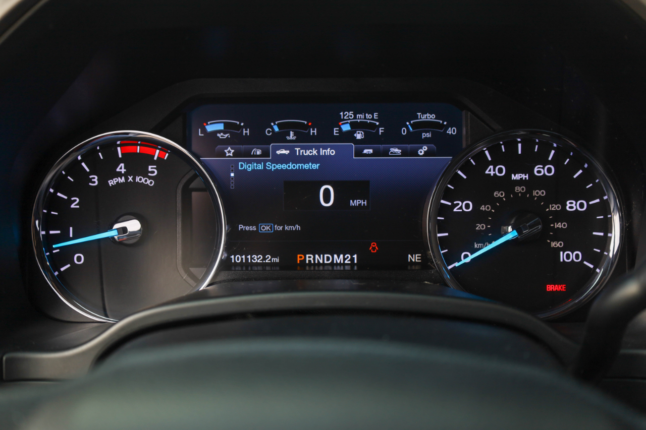 Ford Super Duty F-350 DRW Crew Cab 176" WB Lariat 4WD 2019