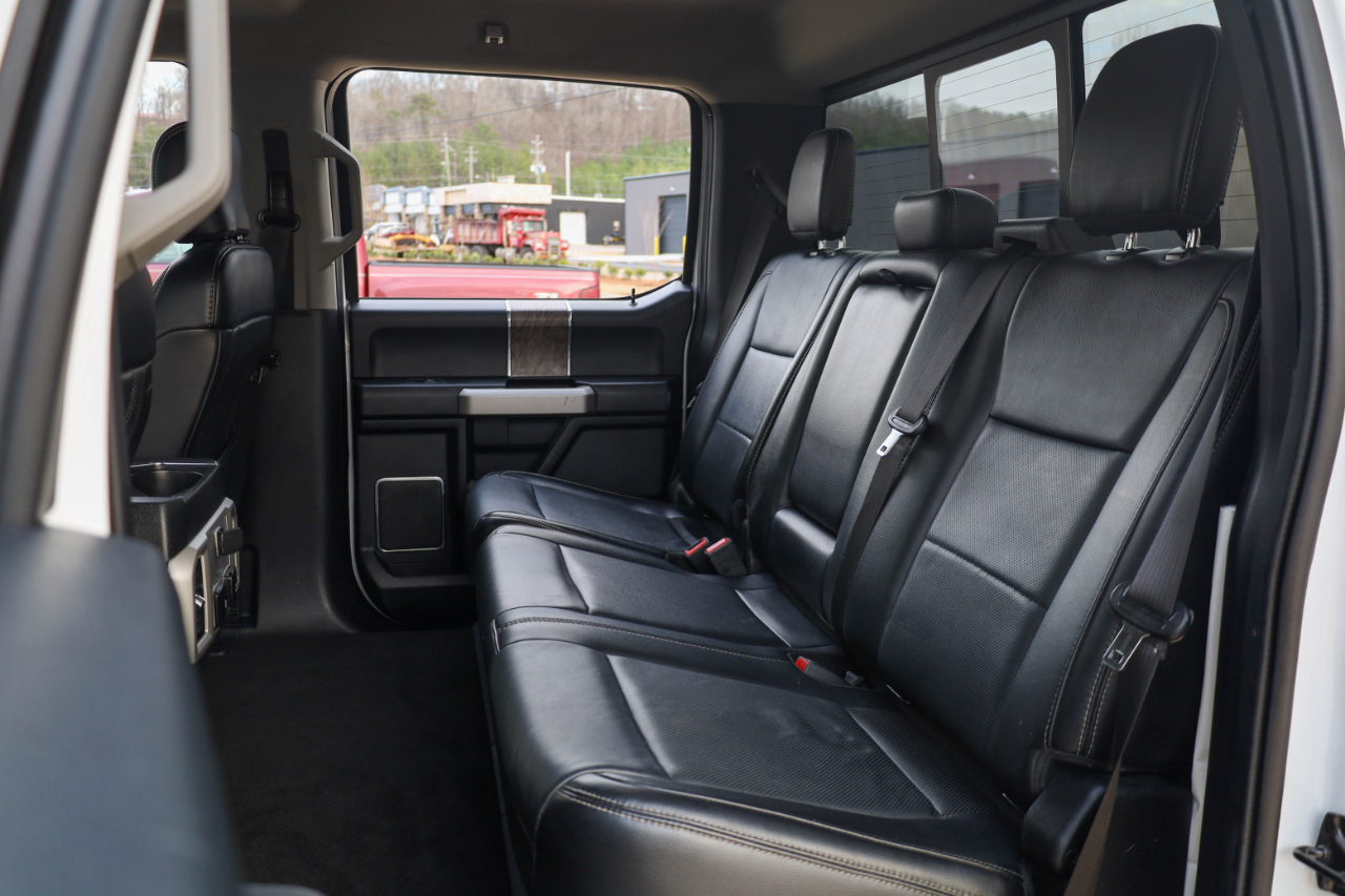 Ford Super Duty F-350 DRW Crew Cab 176" WB Lariat 4WD 2019