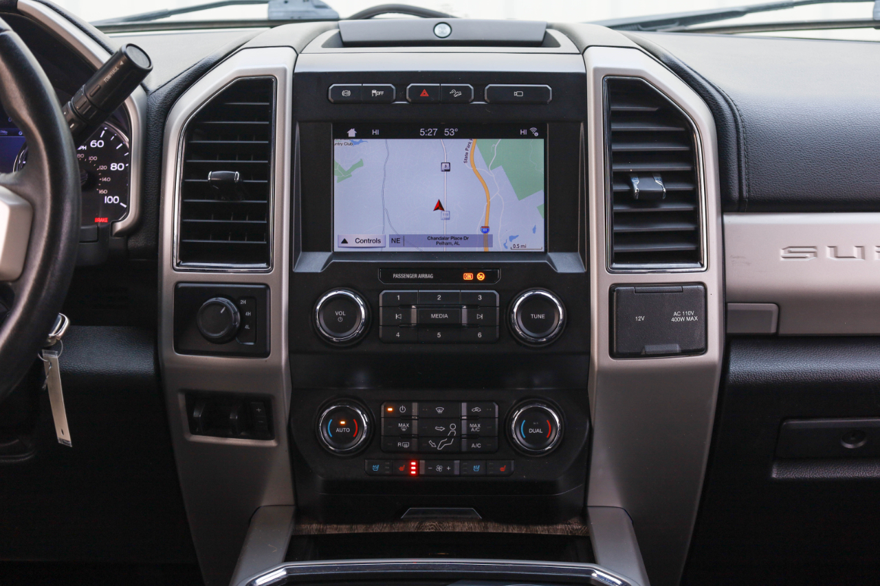 Ford Super Duty F-350 DRW Crew Cab 176" WB Lariat 4WD 2019