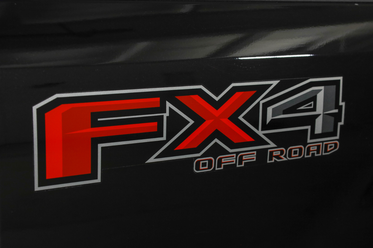 Ford Super Duty F-350 SRW Lariat 4WD Crew Cab 8' Box 2020