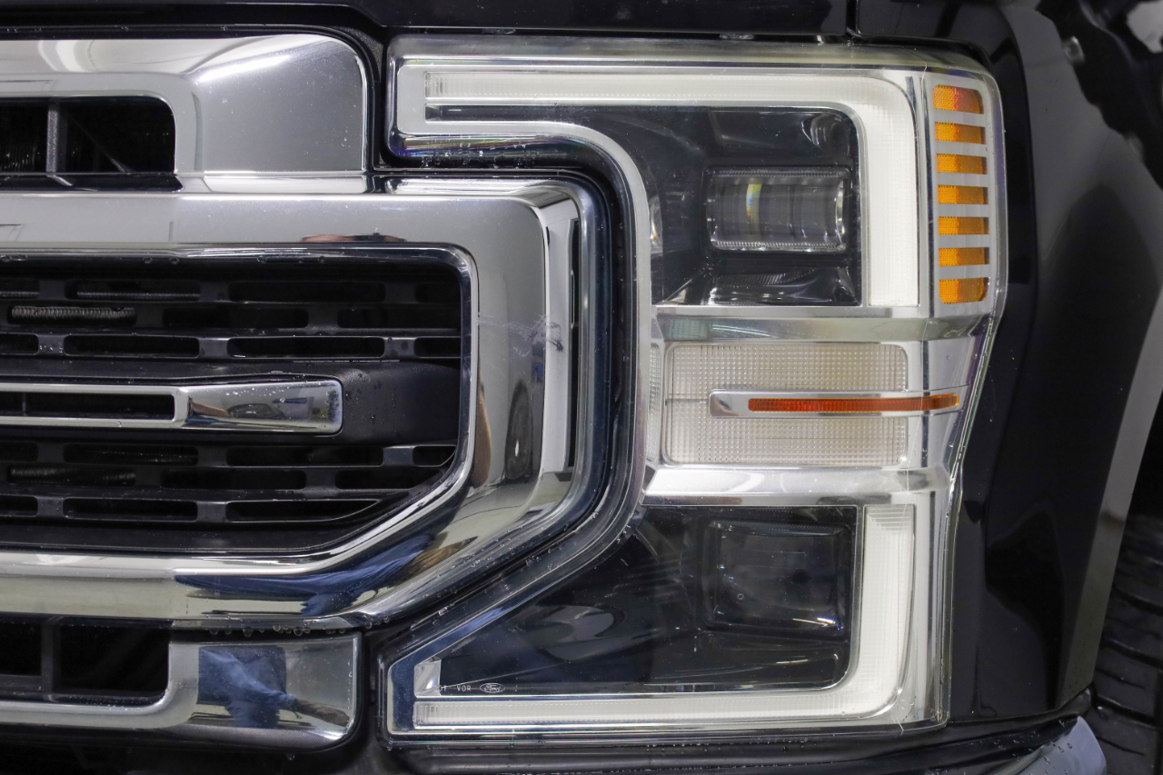 Ford Super Duty F-350 SRW Lariat 4WD Crew Cab 8' Box 2020