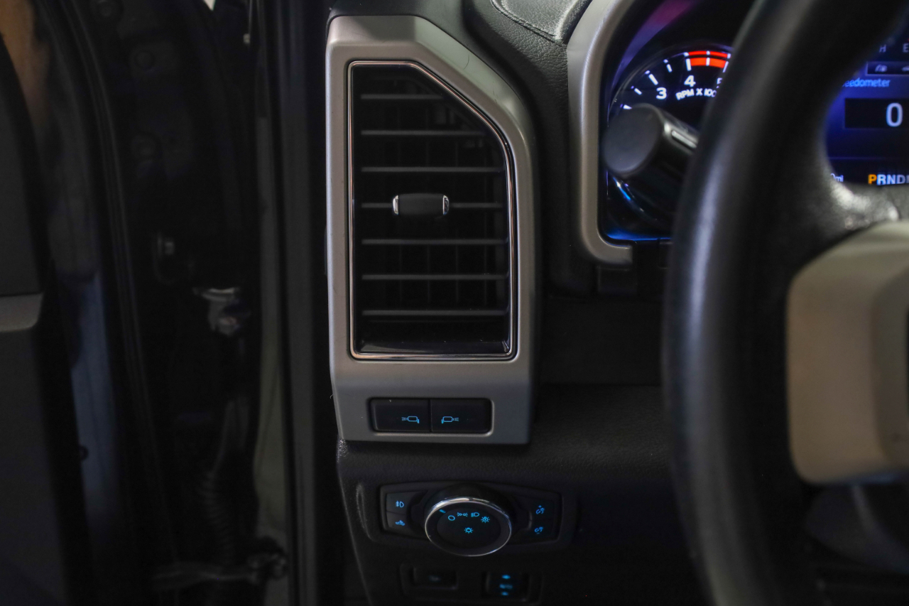 Ford Super Duty F-350 SRW Lariat 4WD Crew Cab 8' Box 2020