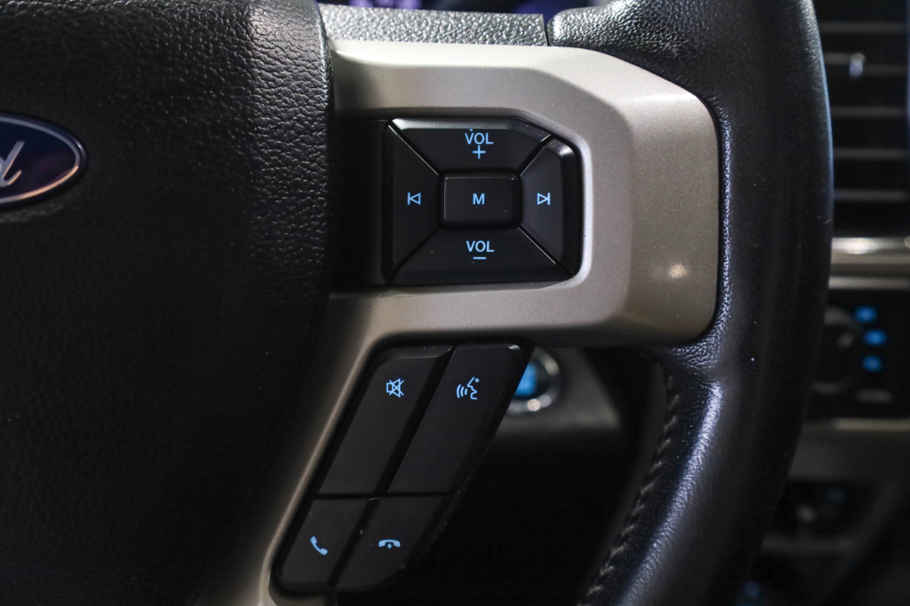 Ford Super Duty F-350 SRW Lariat 4WD Crew Cab 8' Box 2020