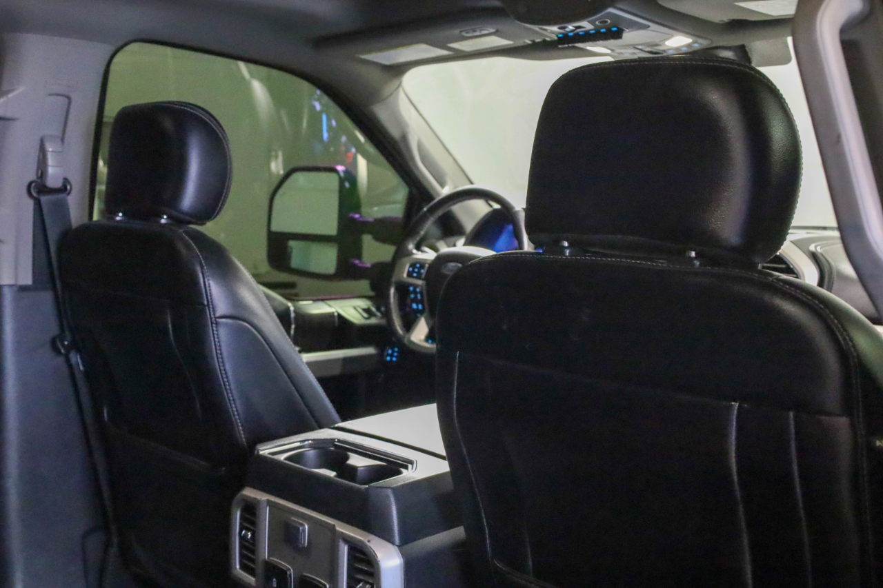 Ford Super Duty F-350 SRW Lariat 4WD Crew Cab 8' Box 2020