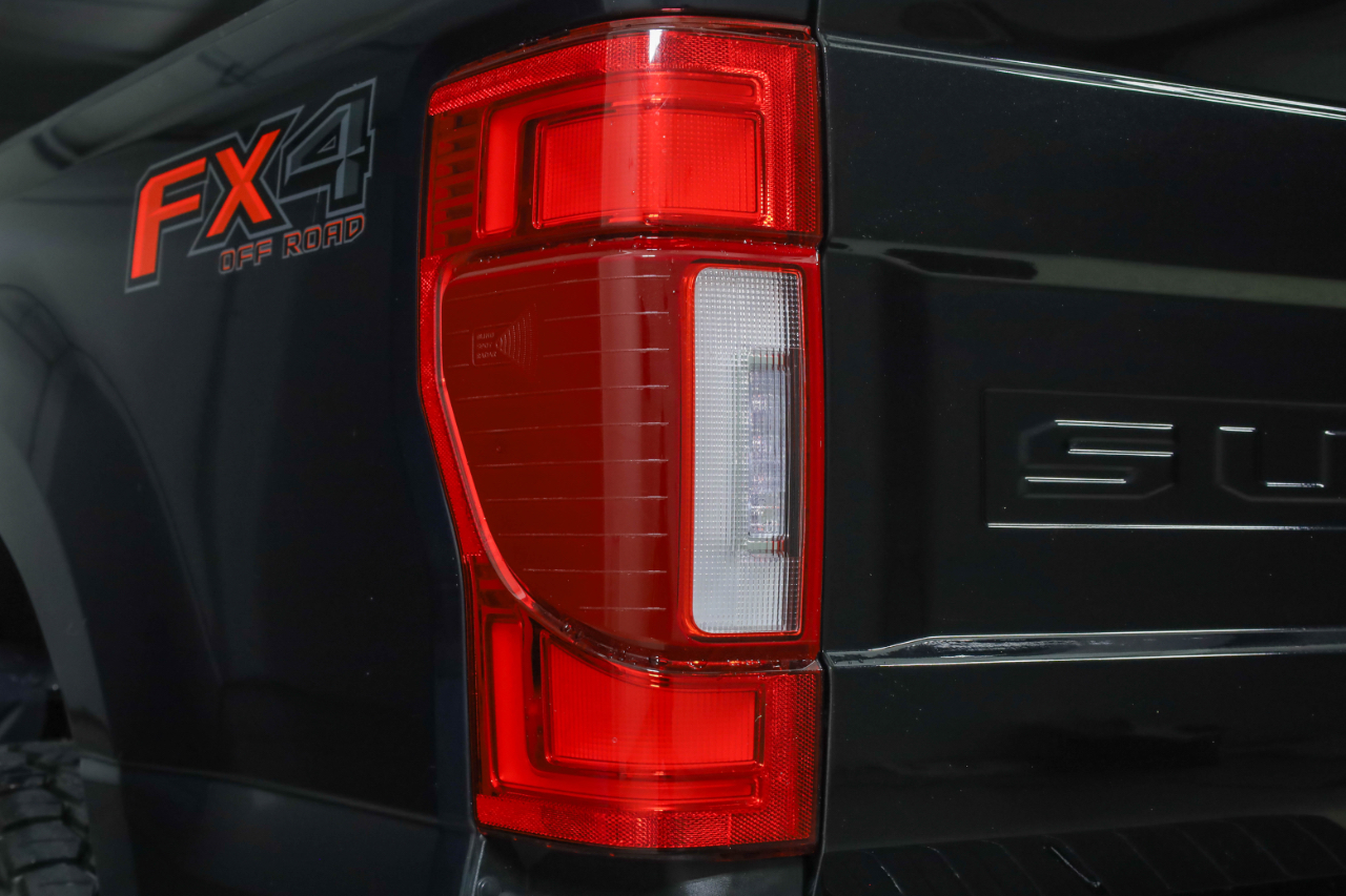 Ford Super Duty F-350 SRW Lariat 4WD Crew Cab 8' Box 2020