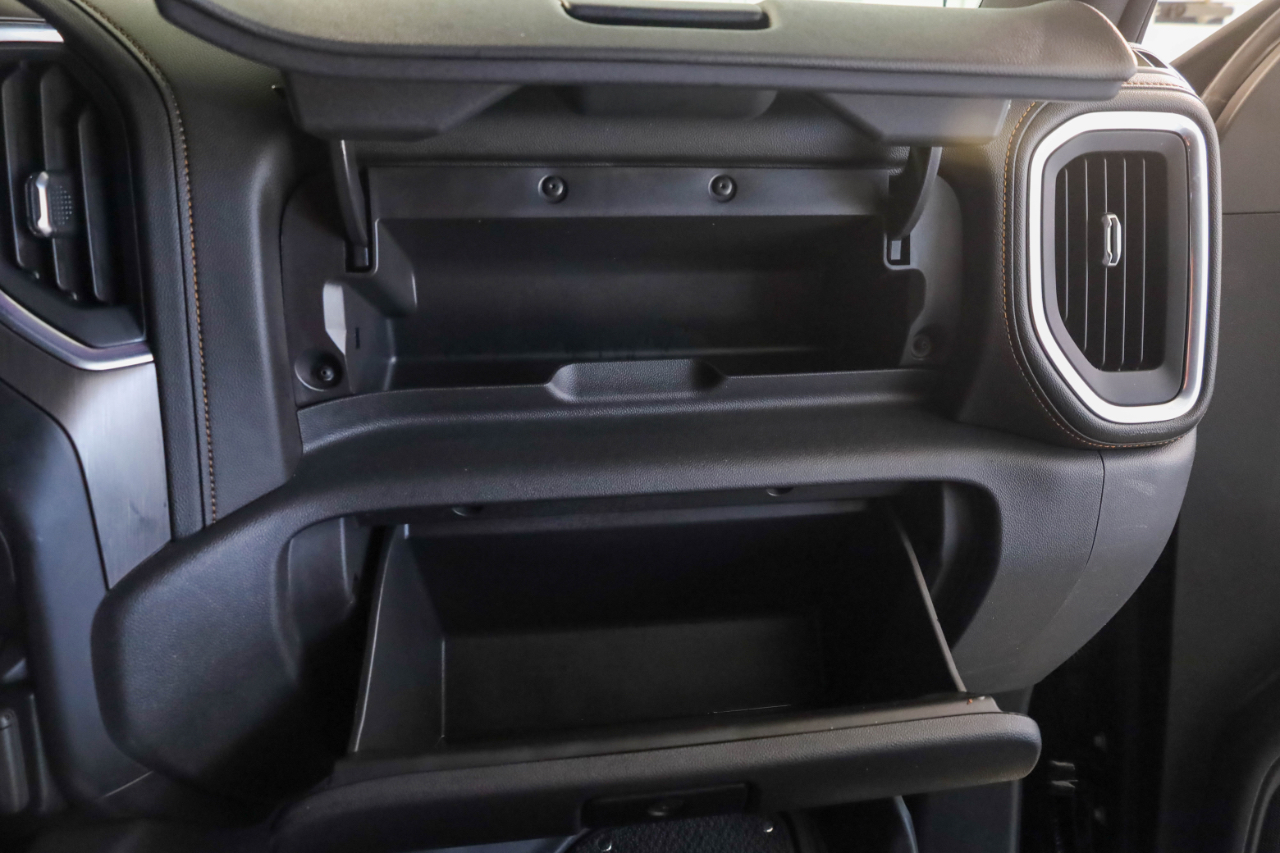 GMC Sierra 1500 4WD Crew Cab 147" AT4 2021