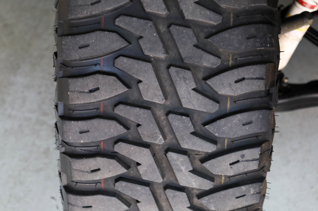 GMC Sierra 1500 4WD Crew Cab 147" AT4 2021