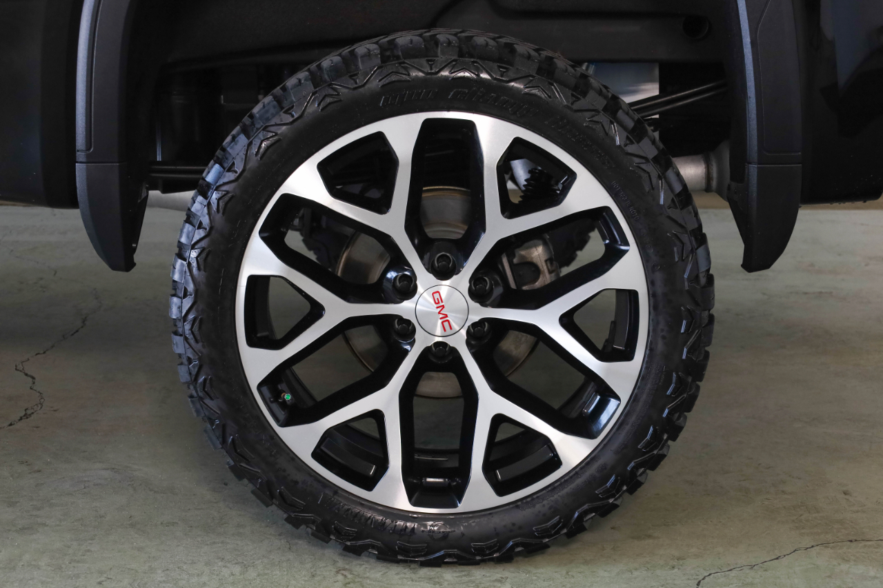 GMC Sierra 1500 4WD Crew Cab 147" AT4 2021