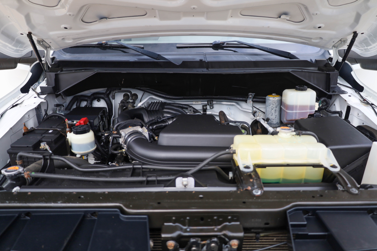 Nissan NV Cargo NV1500 Standard Roof V6 SV 2018