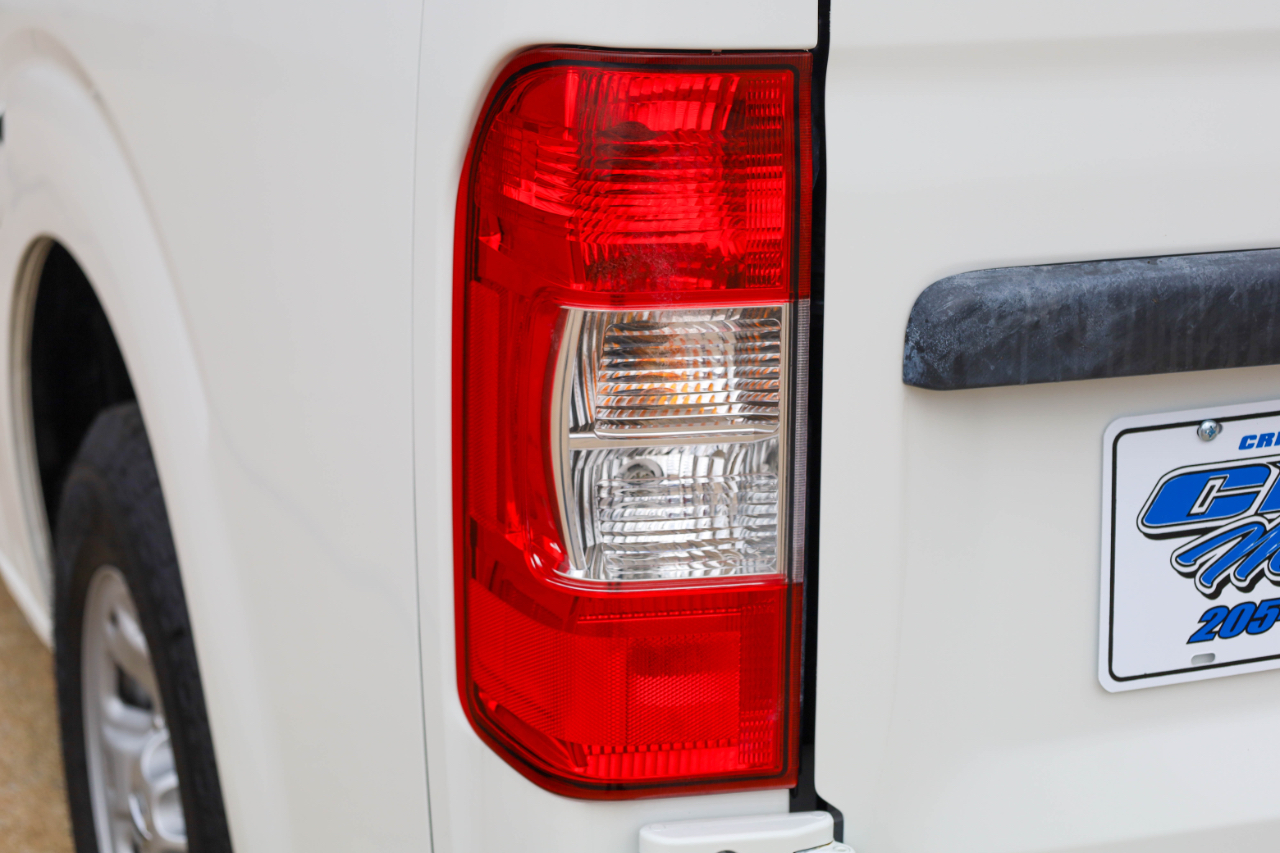 Nissan NV Cargo NV1500 Standard Roof V6 SV 2018