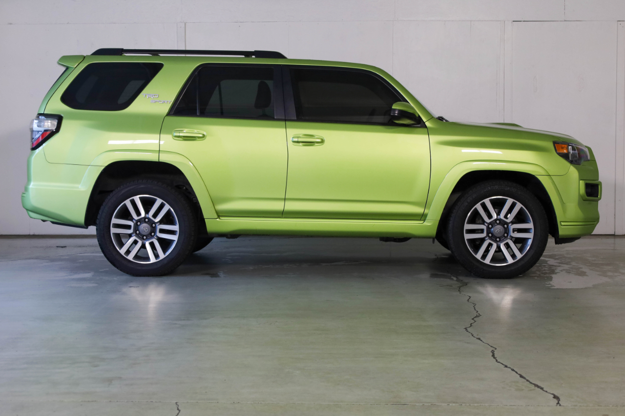 Toyota 4Runner TRD Sport 2WD (Natl) 2023