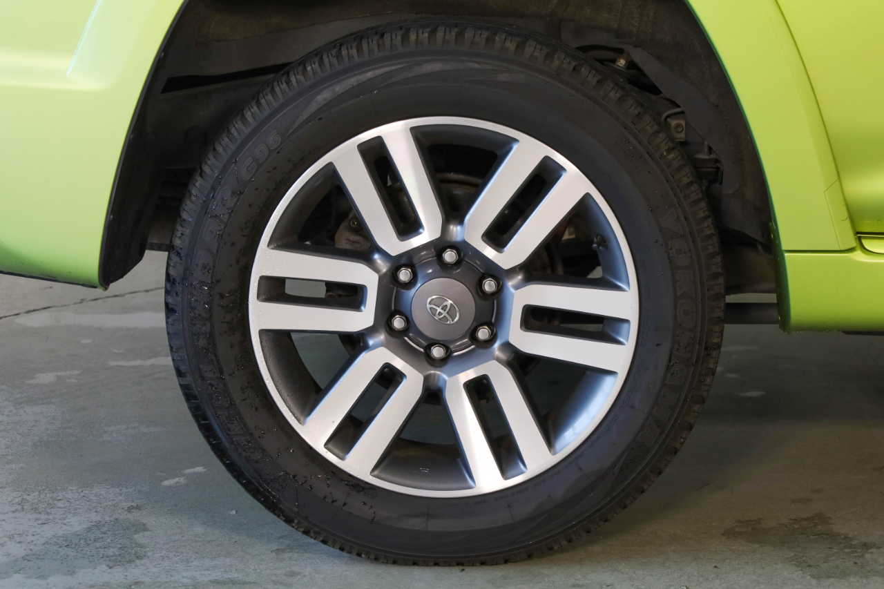 Toyota 4Runner TRD Sport 2WD (Natl) 2023