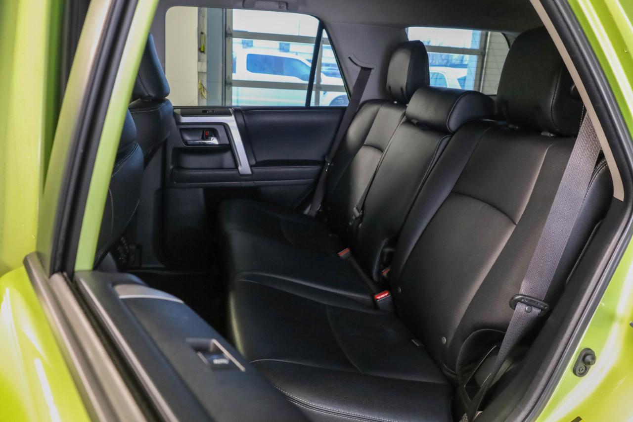 Toyota 4Runner TRD Sport 2WD (Natl) 2023