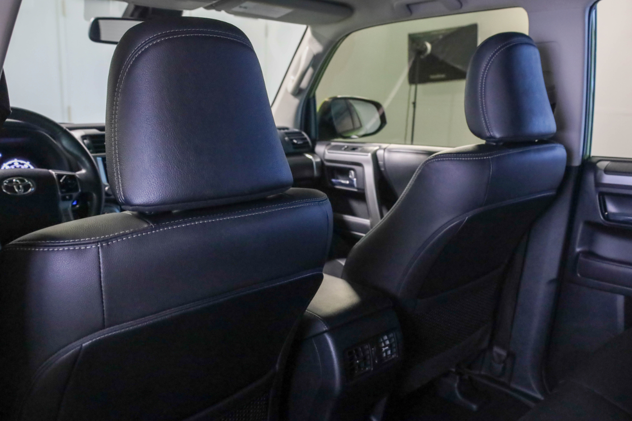 Toyota 4Runner TRD Sport 2WD (Natl) 2023