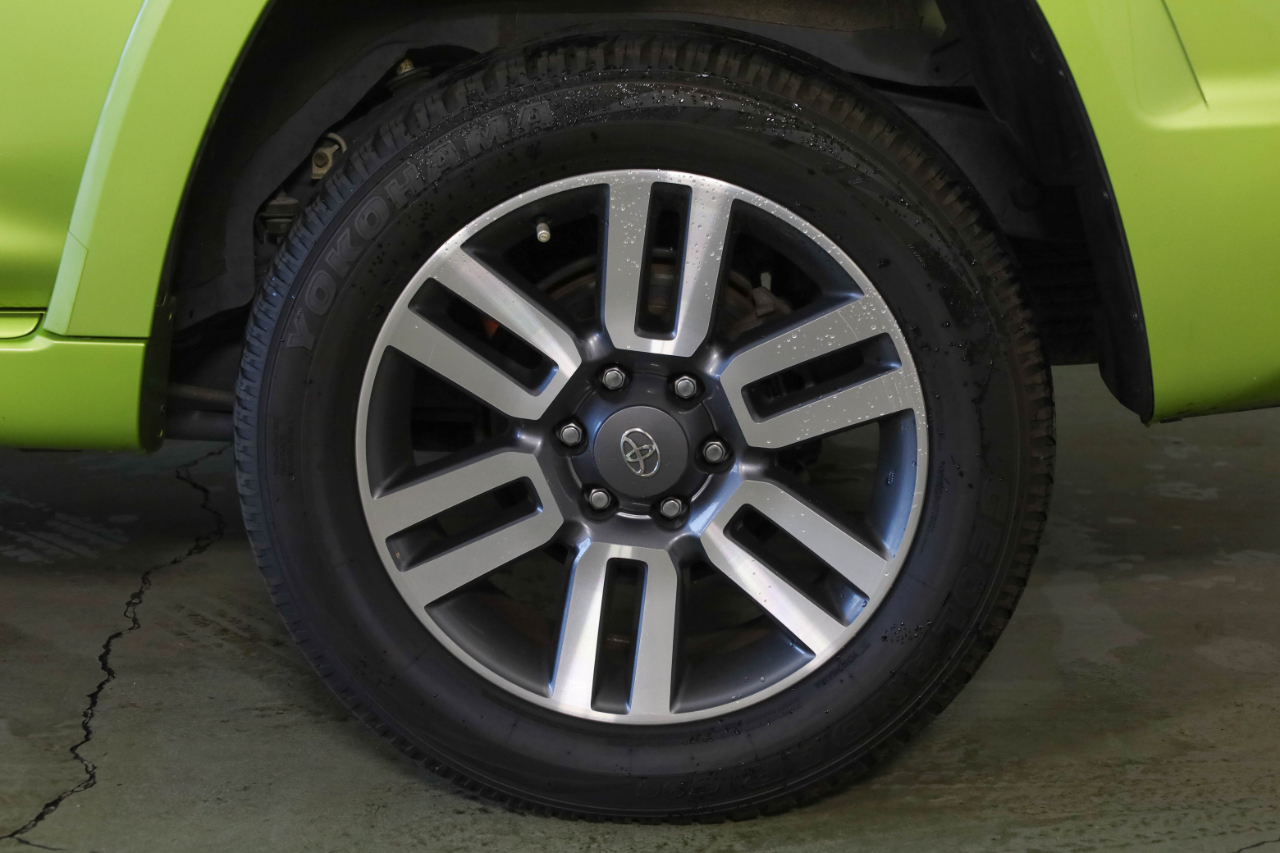 Toyota 4Runner TRD Sport 2WD (Natl) 2023