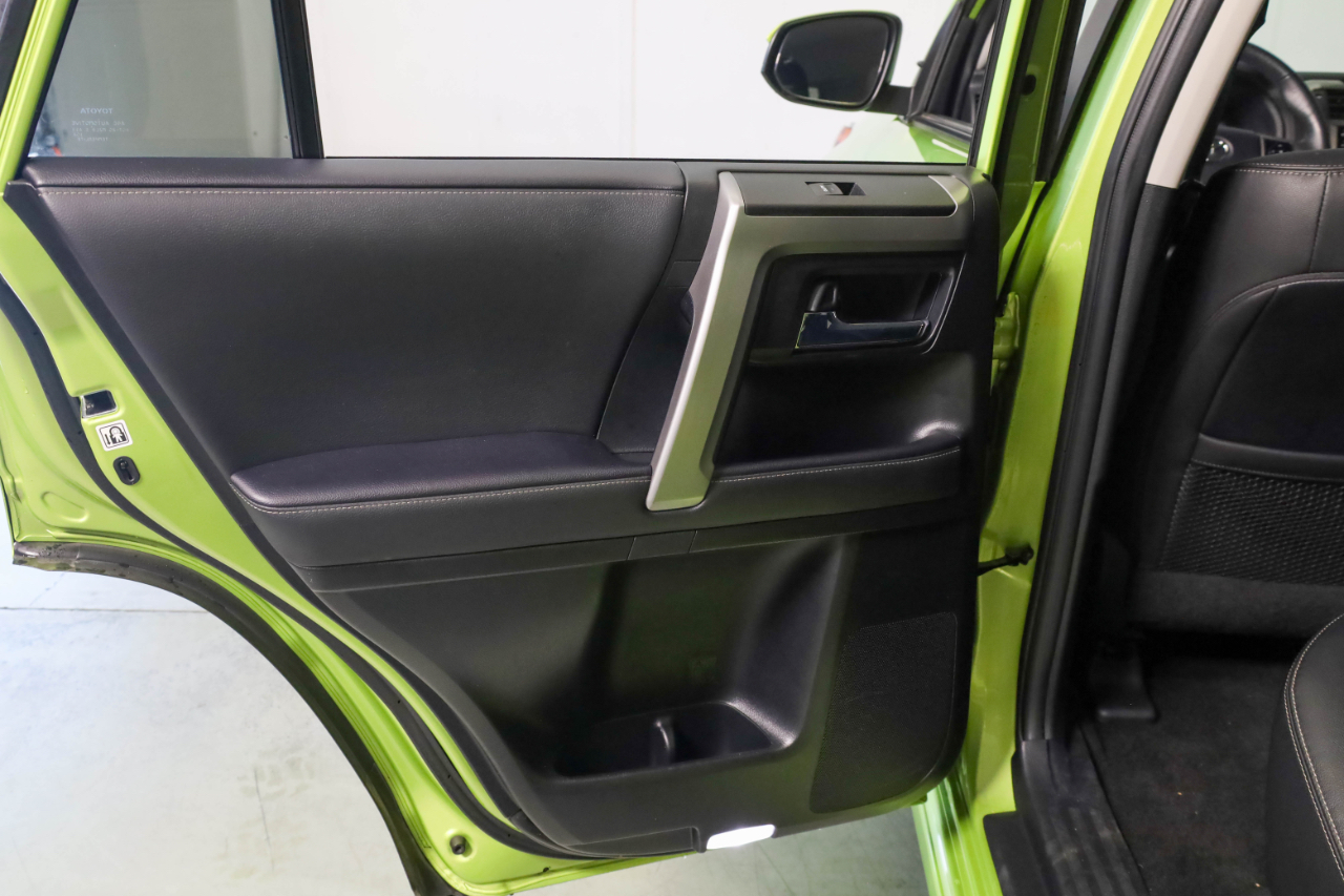 Toyota 4Runner TRD Sport 2WD (Natl) 2023