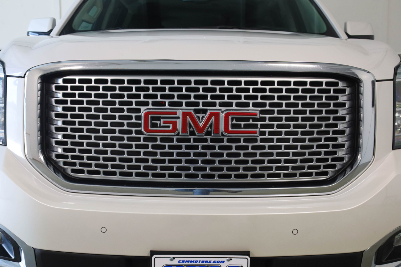 GMC Yukon XL 2WD 4dr Denali 2017