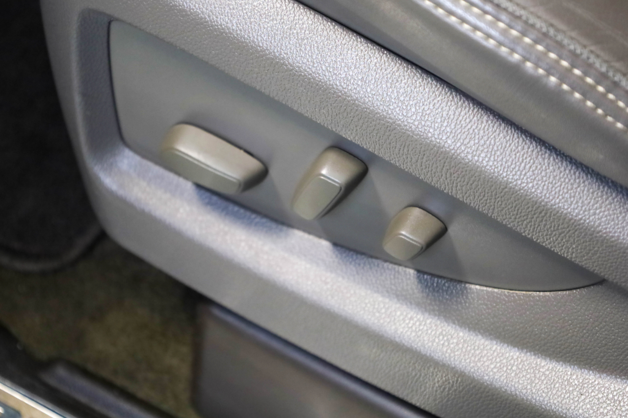 GMC Yukon XL 2WD 4dr Denali 2017