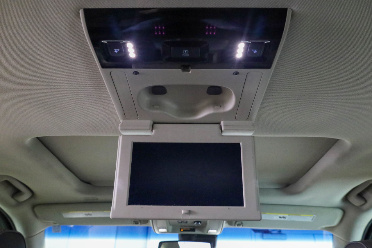 GMC Yukon XL 2WD 4dr Denali 2017