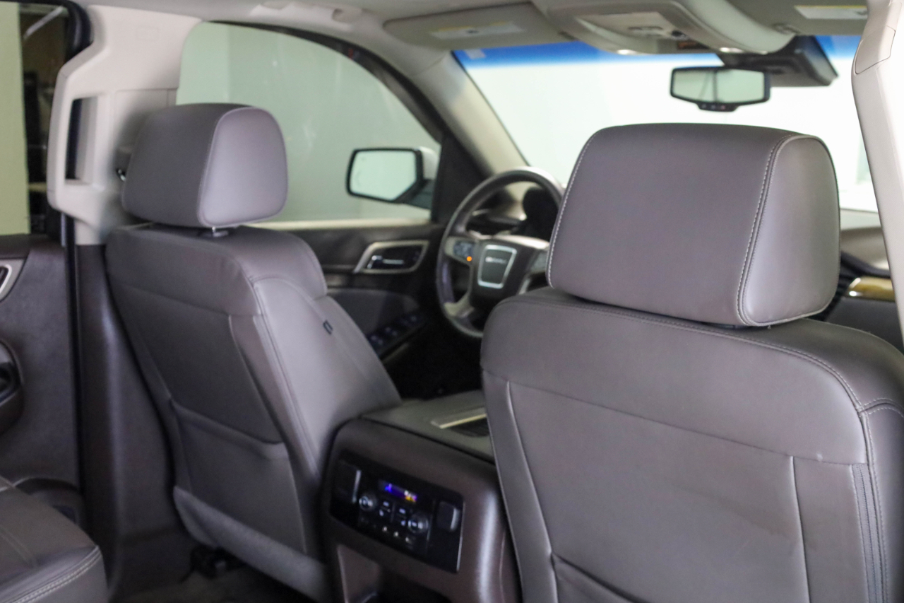 GMC Yukon XL 2WD 4dr Denali 2017