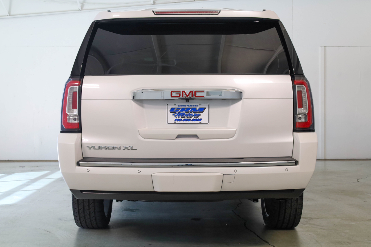 GMC Yukon XL 2WD 4dr Denali 2017
