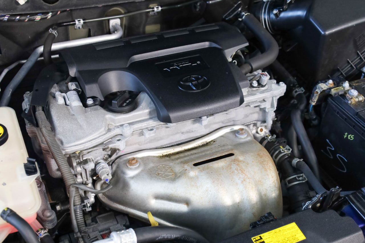 Toyota RAV4 FWD 4dr LE (Natl) 2014