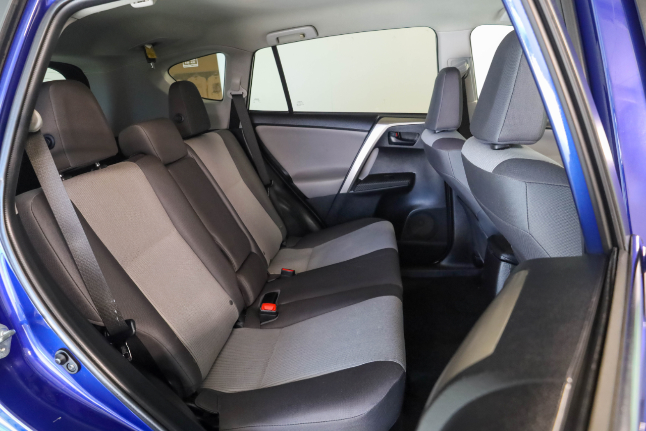 Toyota RAV4 FWD 4dr LE (Natl) 2014