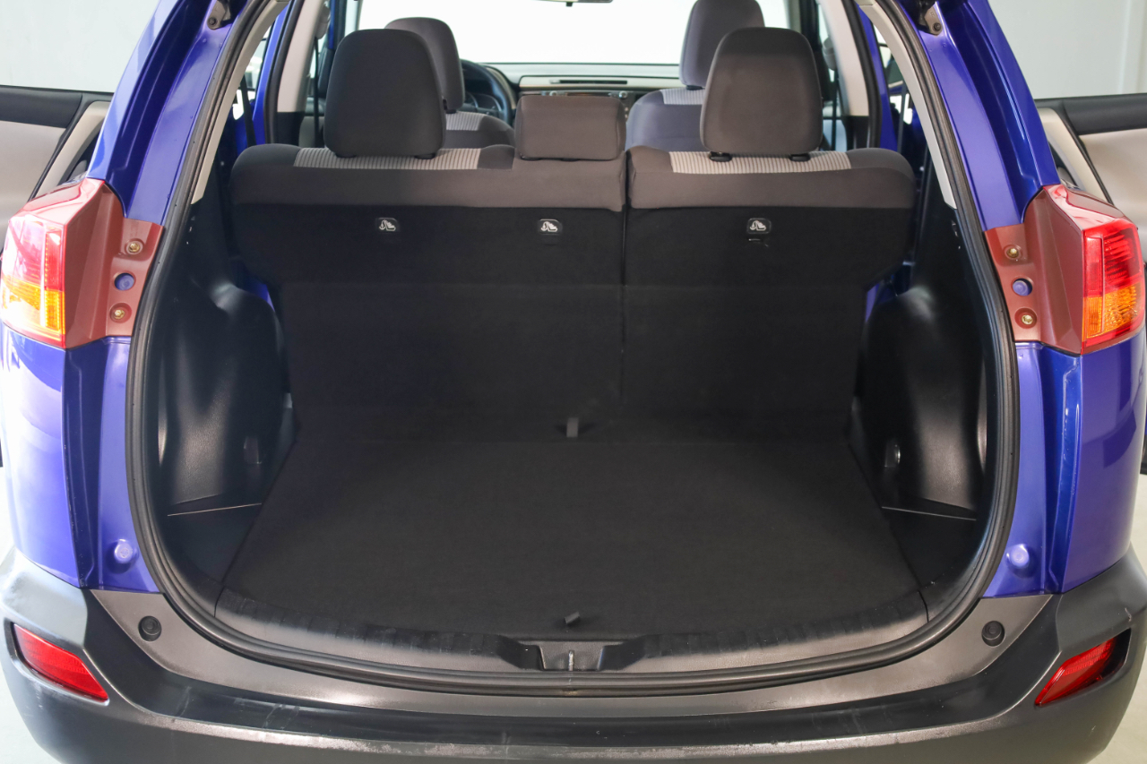 Toyota RAV4 FWD 4dr LE (Natl) 2014